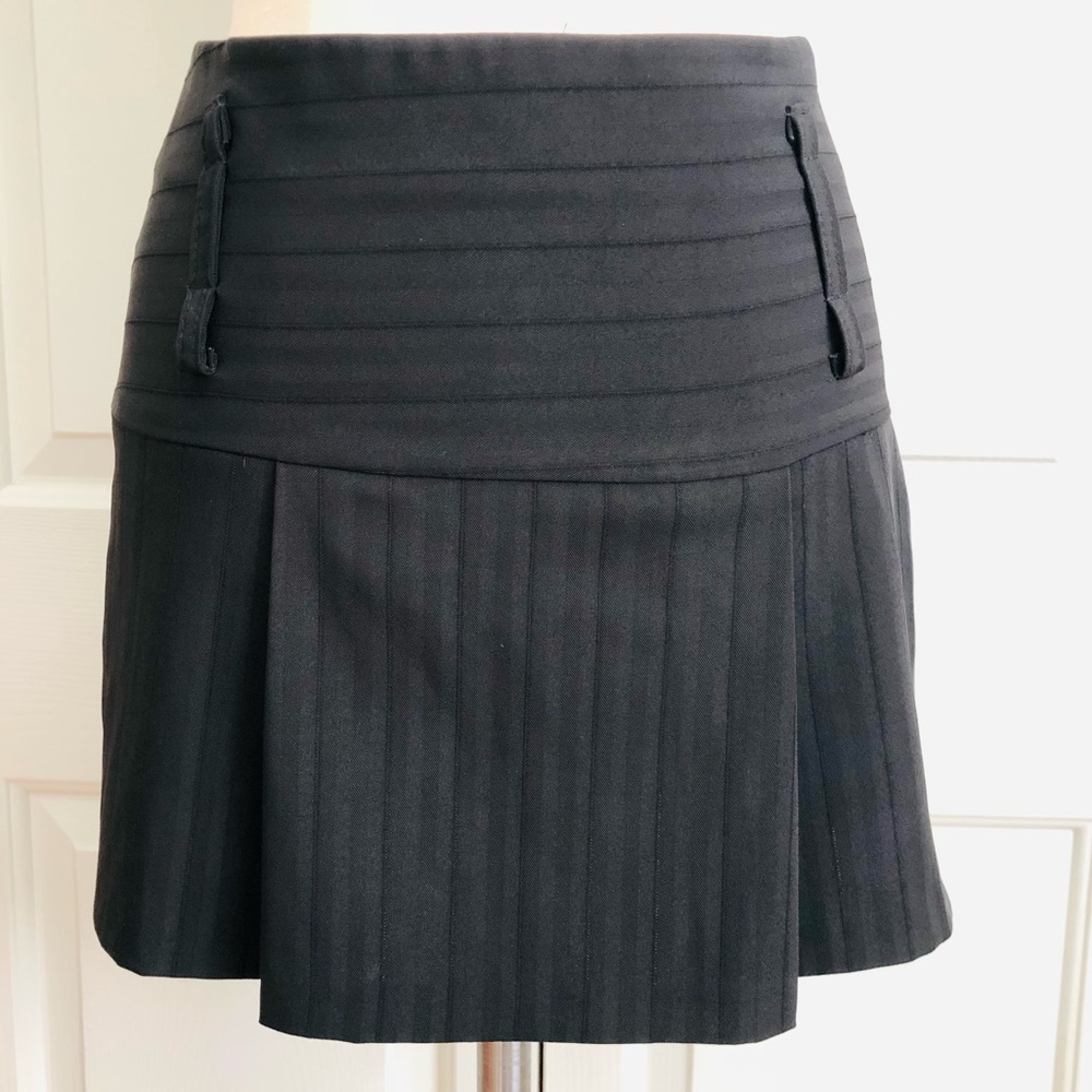 NWOT Blu Sand Made In Italy Pleats Mini Skirt Black Size 40